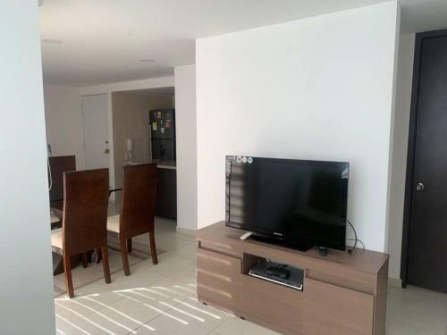 Apartamento Amoblado , Sur De Cali Con Piscina