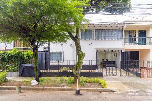 Hotel Ayenda Casa Impacto 66