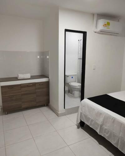 Hotel Black & White