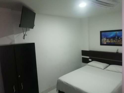 Hotel Black & White