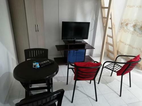 Apartamento Lindo Estudio Con Cama Mezaninie