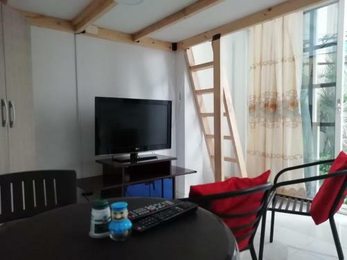 Apartamento Lindo Estudio Con Cama Mezaninie
