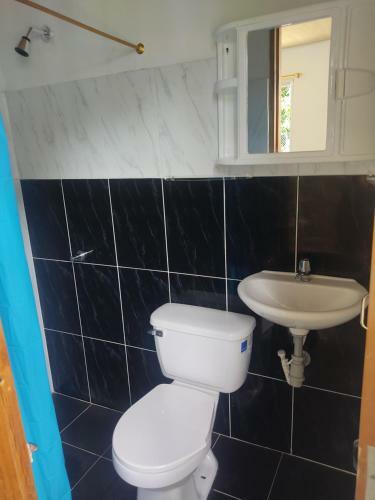 Hostal Puerta Az�l Capurgan�
