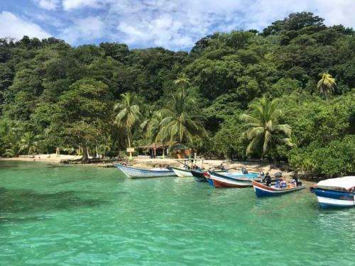 Hostal Kelly Tours Capurgan�
