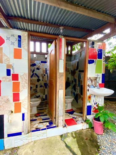 Hostal White Black Zona De Camping