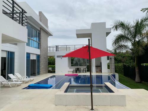 Hermosa Villa De Descanso