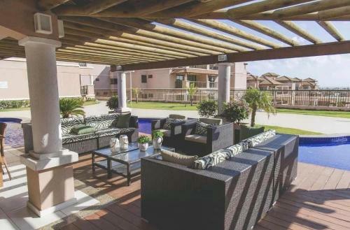Apartamento Porto Das Dunas Beverly Hills Pr�ximo Ao Beach Park