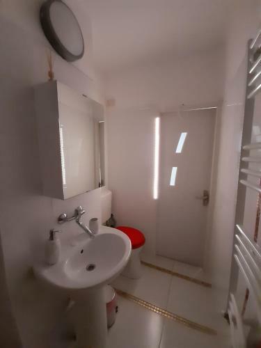 2 Rooms Apartment Telecabinei Busteni