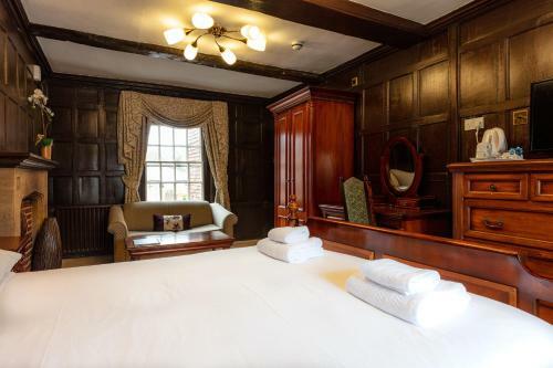 The Kings Arms And Royal Hotel, Godalming, Surrey