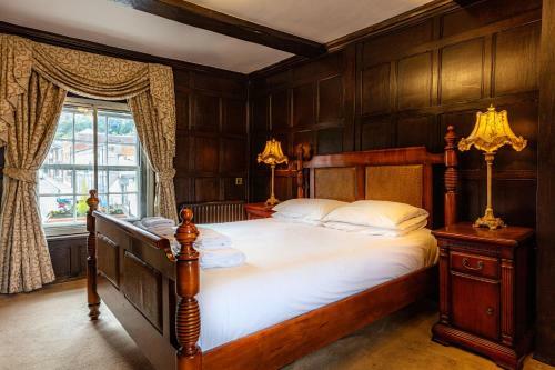 The Kings Arms And Royal Hotel, Godalming, Surrey