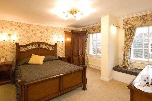 The Kings Arms And Royal Hotel, Godalming, Surrey