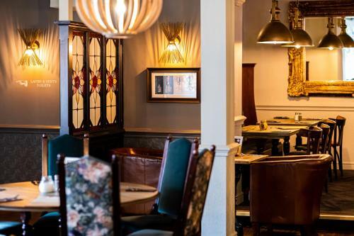 The Kings Arms And Royal Hotel, Godalming, Surrey