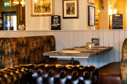 The Kings Arms And Royal Hotel, Godalming, Surrey