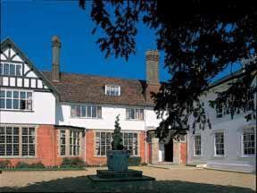 Greenwoods Hotel & Spa
