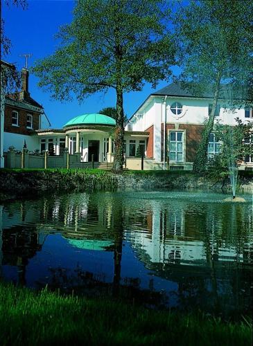 Greenwoods Hotel & Spa