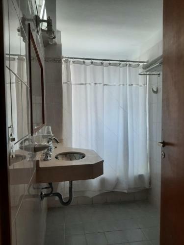 Hostal Lowcost Madryn