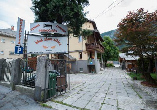 Hostal Klub Zlata Ribica