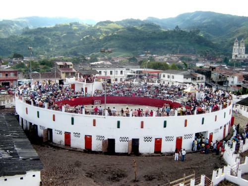 Hotel Cacique Chalal�