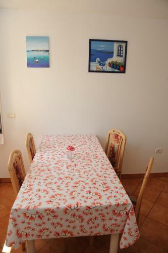 Apartma Lavela