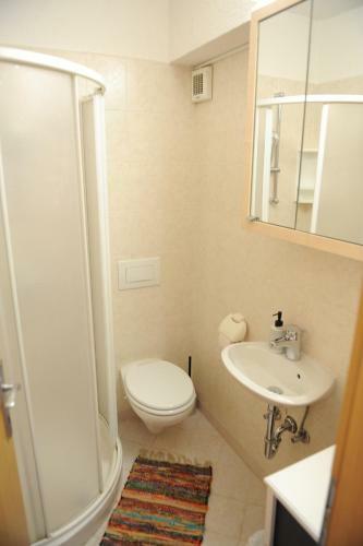 Apartma Lavela