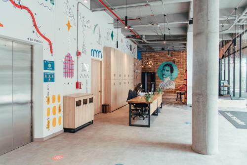 Hotel The Spot Ch�a