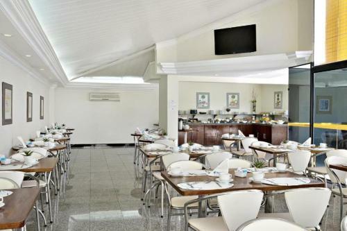 Apartamento Flat Em Hotel Na Zona Central - Arax�-mg