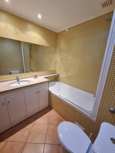 Beach Apartment T1 Pools Wifi AC