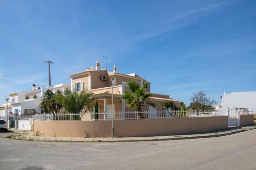 Villa Ribeiro