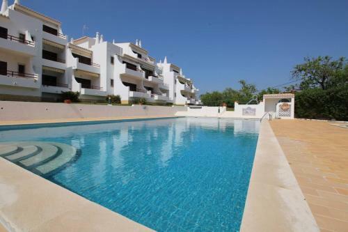 Apartment With Pool And Terrace - Algarve