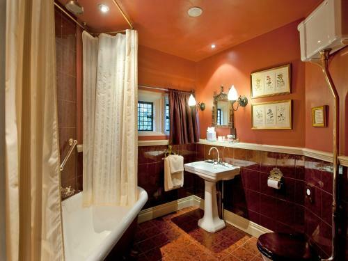 Coombe Abbey Hotel