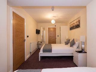 Hostal Dakota Guest House