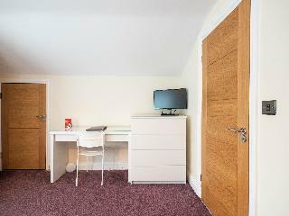 Hostal Dakota Guest House