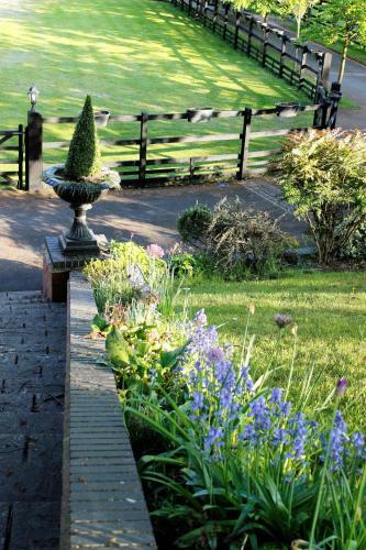 Grimscote Manor Hotel