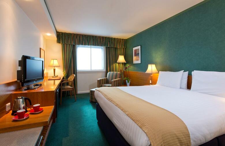 Leonardo Hotel London Heathrow Airport