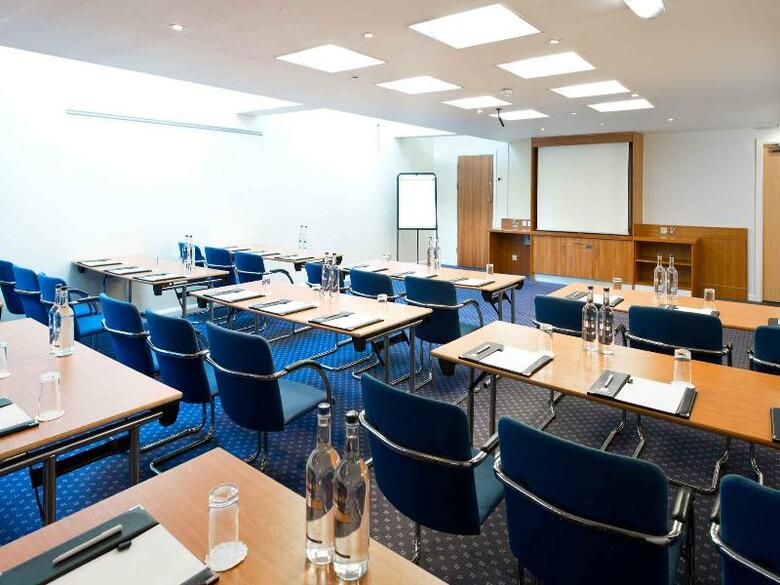 Leonardo Hotel London Heathrow Airport