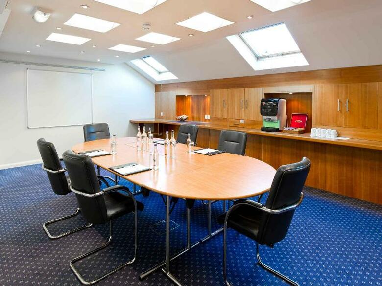 Leonardo Hotel London Heathrow Airport
