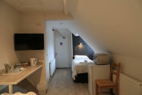 Hostal Debden Guest House