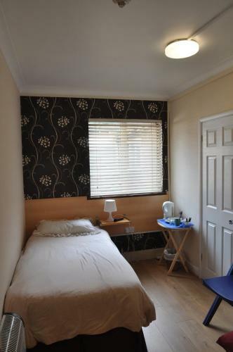 Hostal Debden Guest House