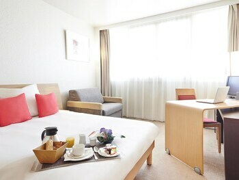 Hotel Novotel London Heathrow Airport