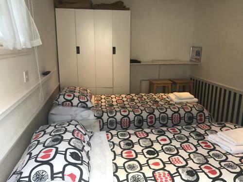 Hostal Waterside Bed And Breakfast