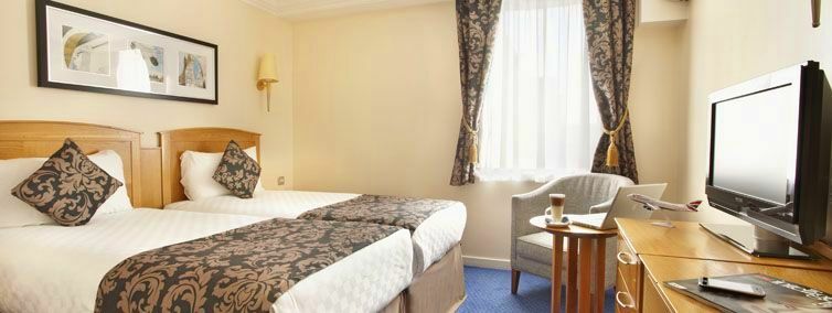 Hotel Thistle London Heathrow Terminal 5