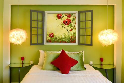 New - Luxurious Old Town Apartment - Homey Residence