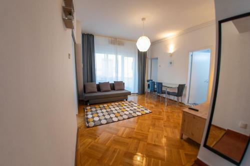 Color Apartments Nicolae Tonitza St