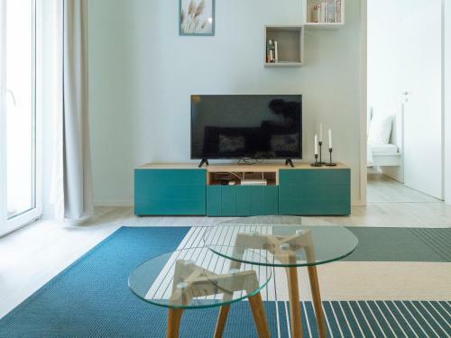 Spacious & Quiet - City Center - 2br Apartment