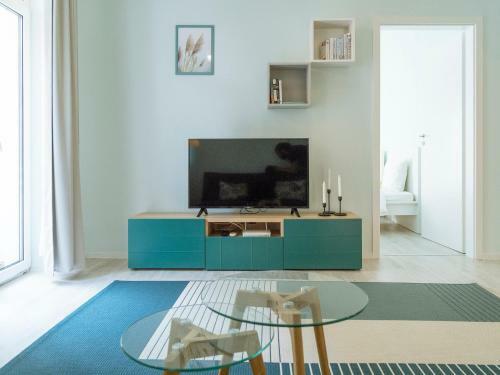 Spacious & Quiet - City Center - 2br Apartment