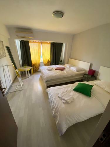 Green Apartment 63