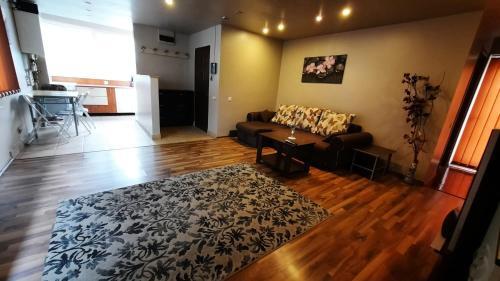 Apartament Laurentiu - Etaj.1