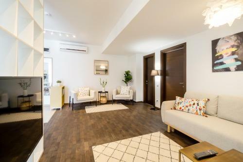 Luxury-central Apartment-victoriei Square-subway