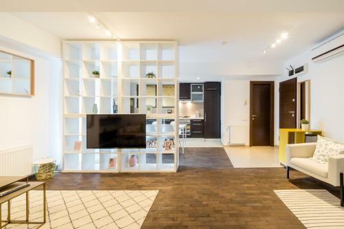 Luxury-central Apartment-victoriei Square-subway