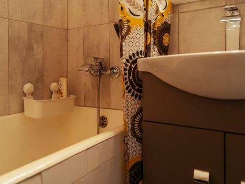 Balcescu Stylish Ultracentral Apartment
